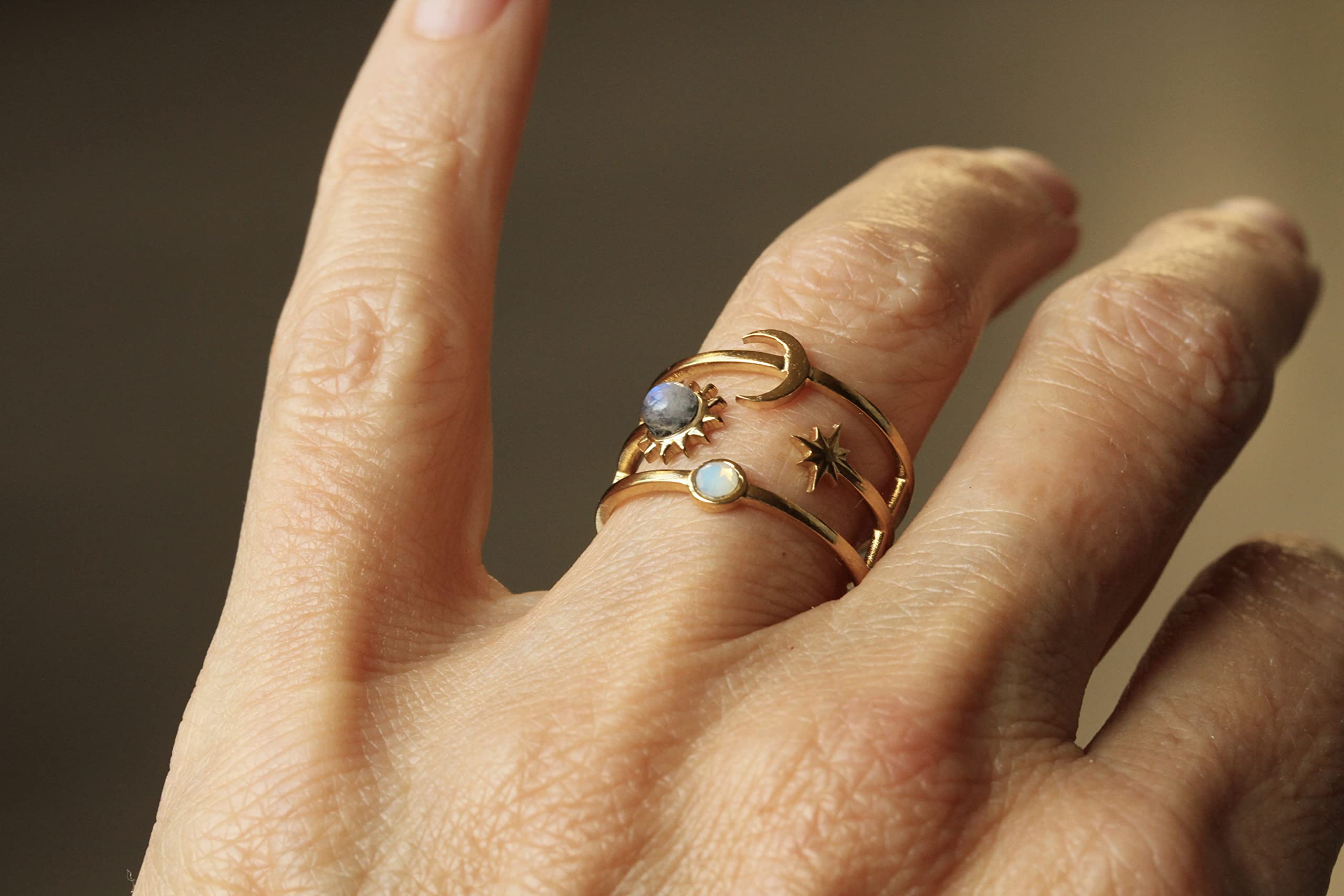 Himmlischer Ring mit Sonne Mond und Sterne/Mondstein Ring Gold/Opal Astrologie schmuck/Himmelskörper ring/Geschenk fĂŒr sie