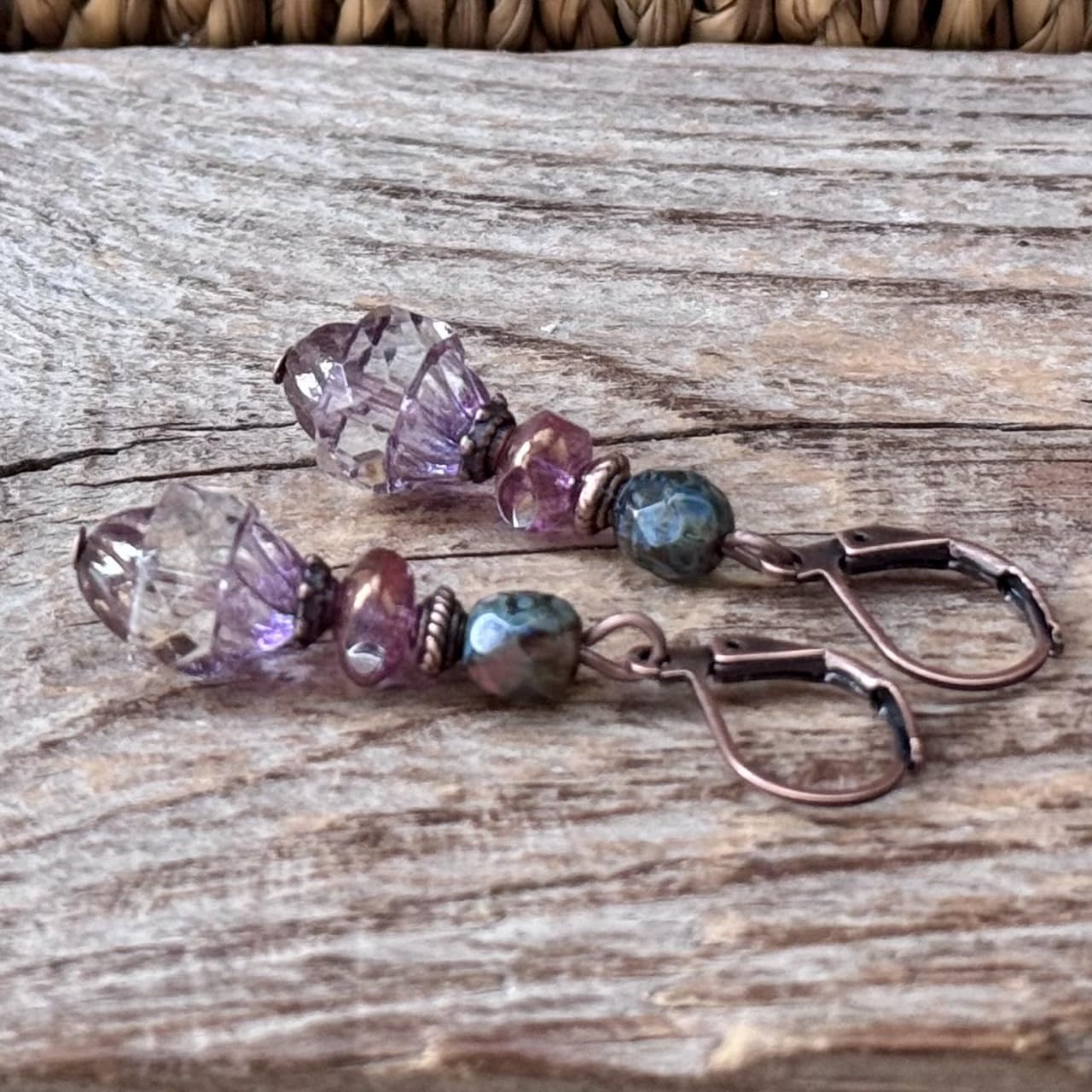 Vintage Ohrringe mit böhmischen Turbinen Glasperlen - klar rosa, berry, grün-blau-picasso & kupfer