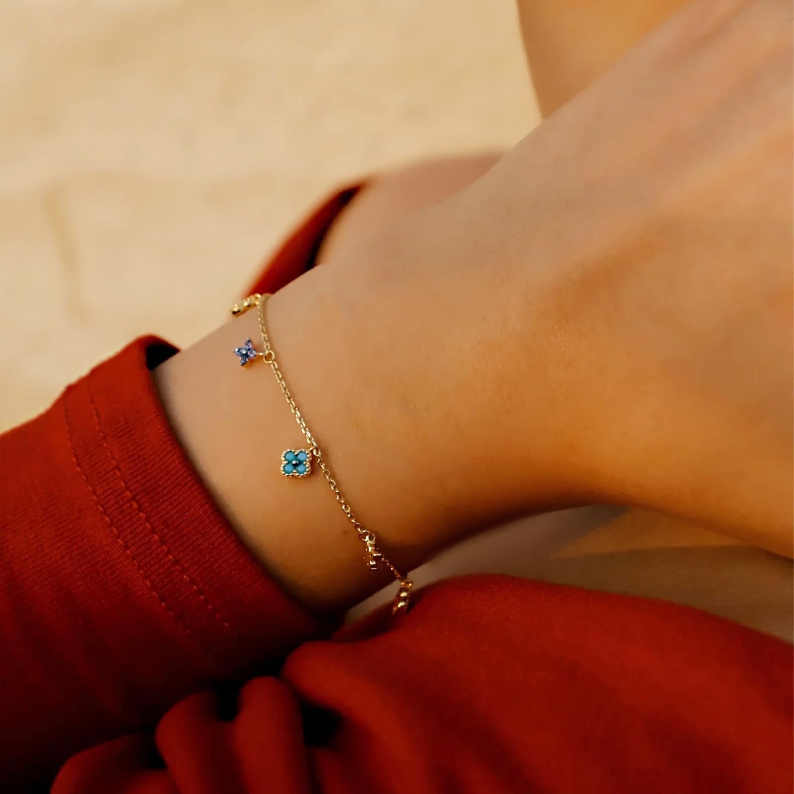 Hanaoops Kleeblatt Armband Damen 18K Vergoldeter Cubic Zirkonia Blumen Glücksarmband Stapelbare Armbander Handmade Schmuck Geschenk