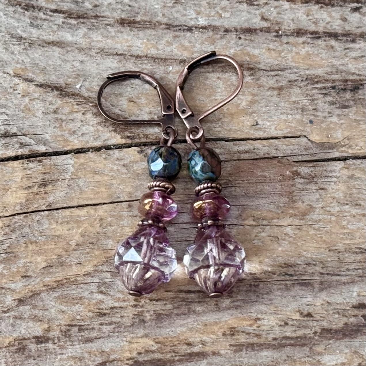 Vintage Ohrringe mit böhmischen Turbinen Glasperlen - klar rosa, berry, grün-blau-picasso & kupfer