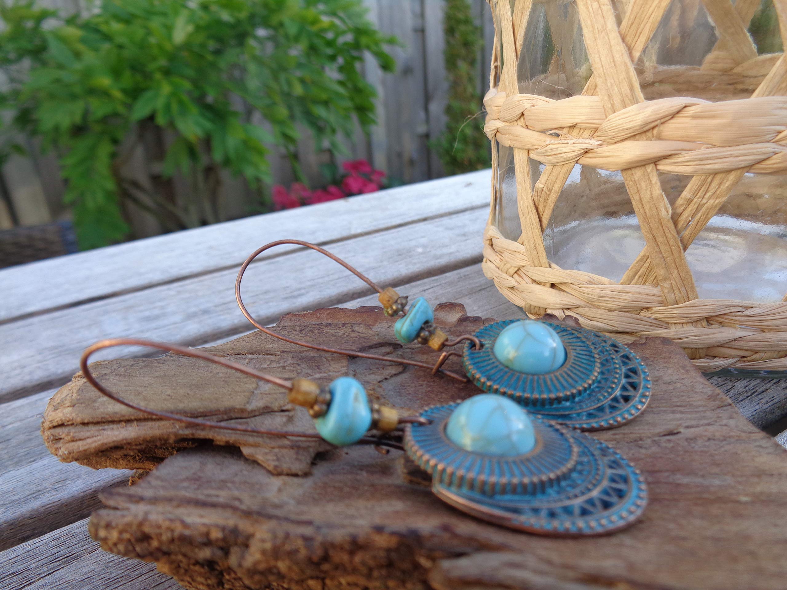 ✿ BLAUE PATINA KUPFER TRIBAL HOWLITE STEIN CABOCHON SCHEIBE AN LANGEN KIDNEY HAKEN ✿ wunderbare Ethno Ohrringe, türkise Ohrringe