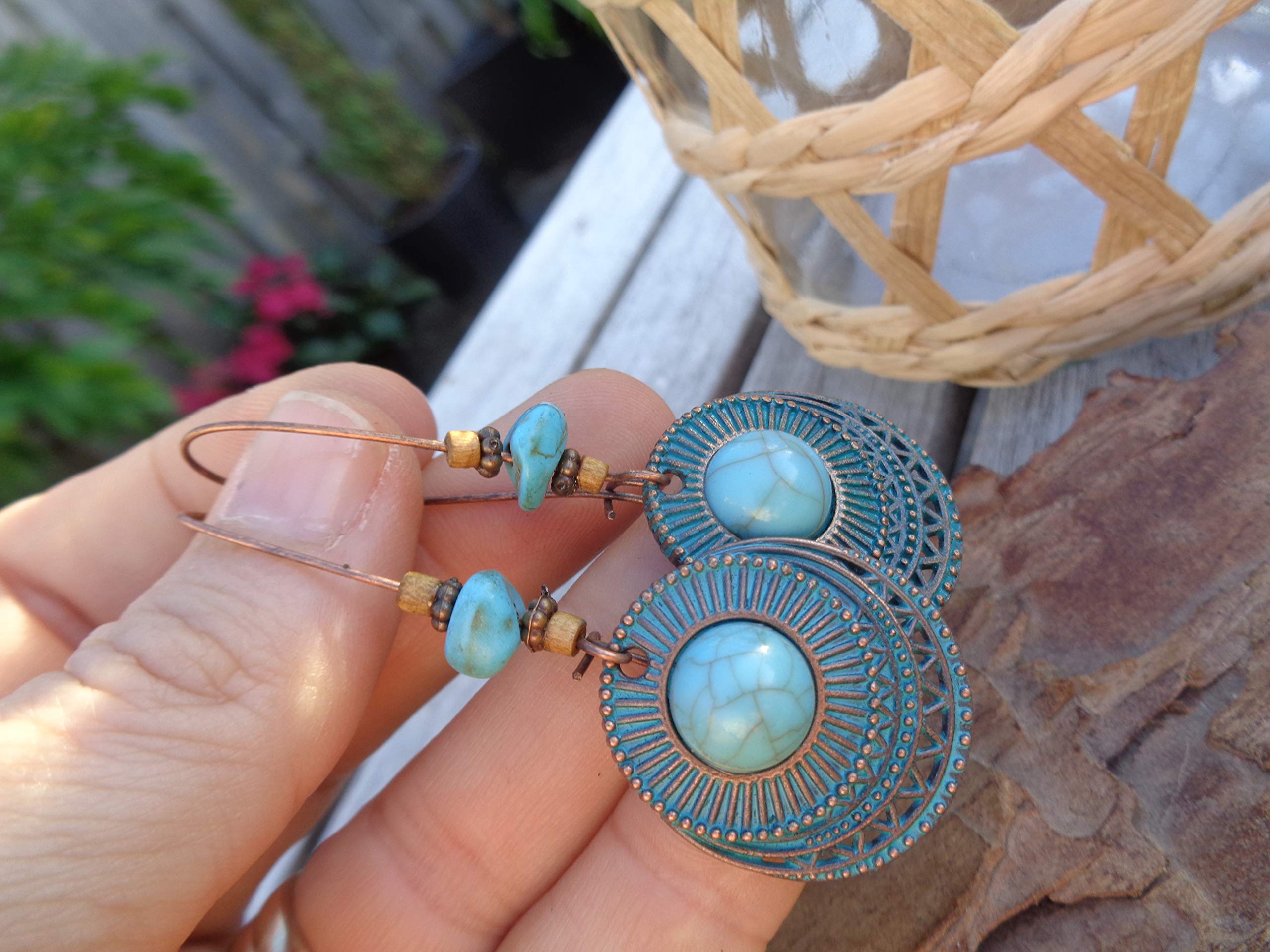 ✿ BLAUE PATINA KUPFER TRIBAL HOWLITE STEIN CABOCHON SCHEIBE AN LANGEN KIDNEY HAKEN ✿ wunderbare Ethno Ohrringe, türkise Ohrringe